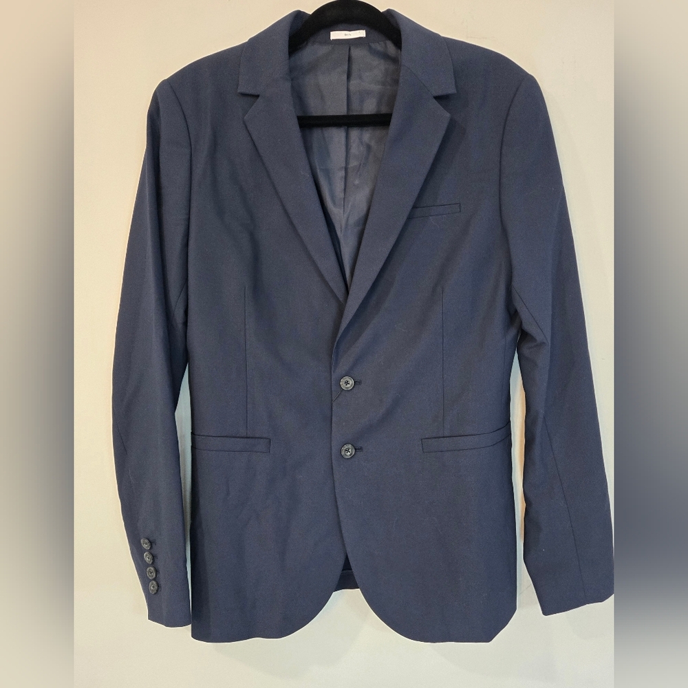Calvin Klein Navy Blue Unisex Blazer. Slim Fit. NEW WITH TAGS.